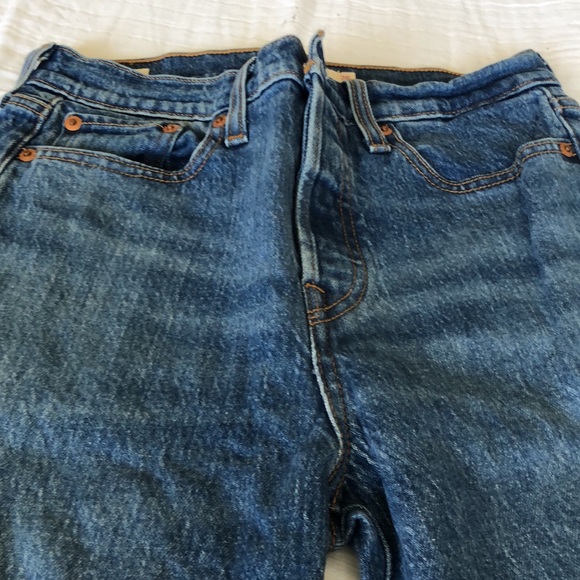 Levi’s - Picture 2 of 8